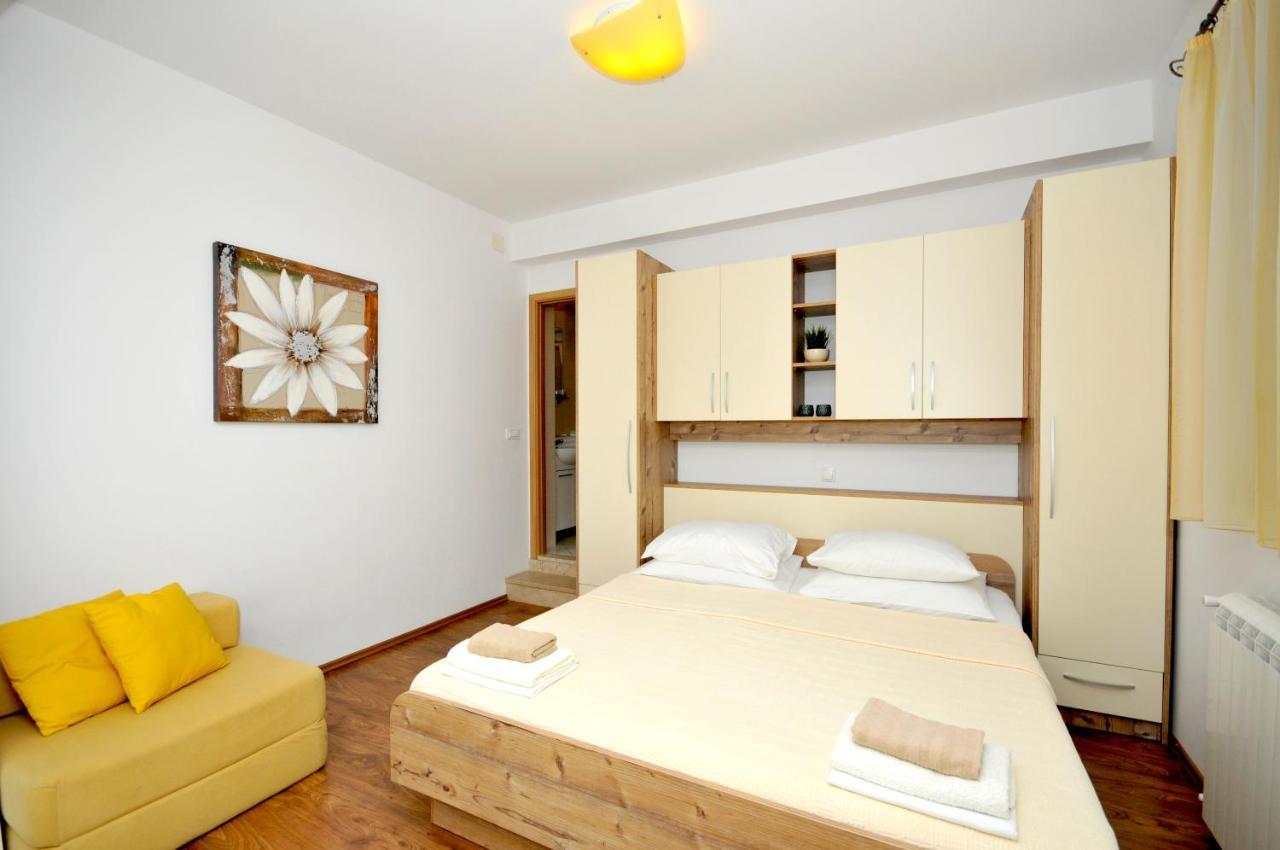 טרוגיר Apartments Penic מראה חיצוני תמונה
