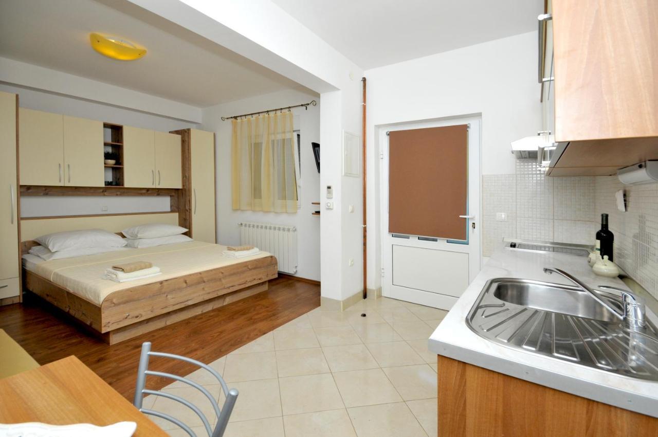 טרוגיר Apartments Penic מראה חיצוני תמונה