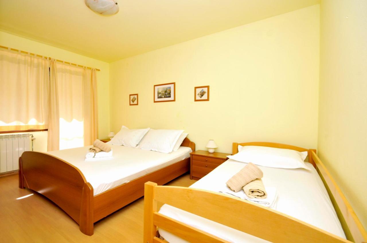 טרוגיר Apartments Penic מראה חיצוני תמונה